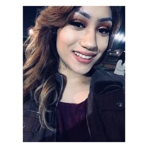 Meet your Posher, Neyda